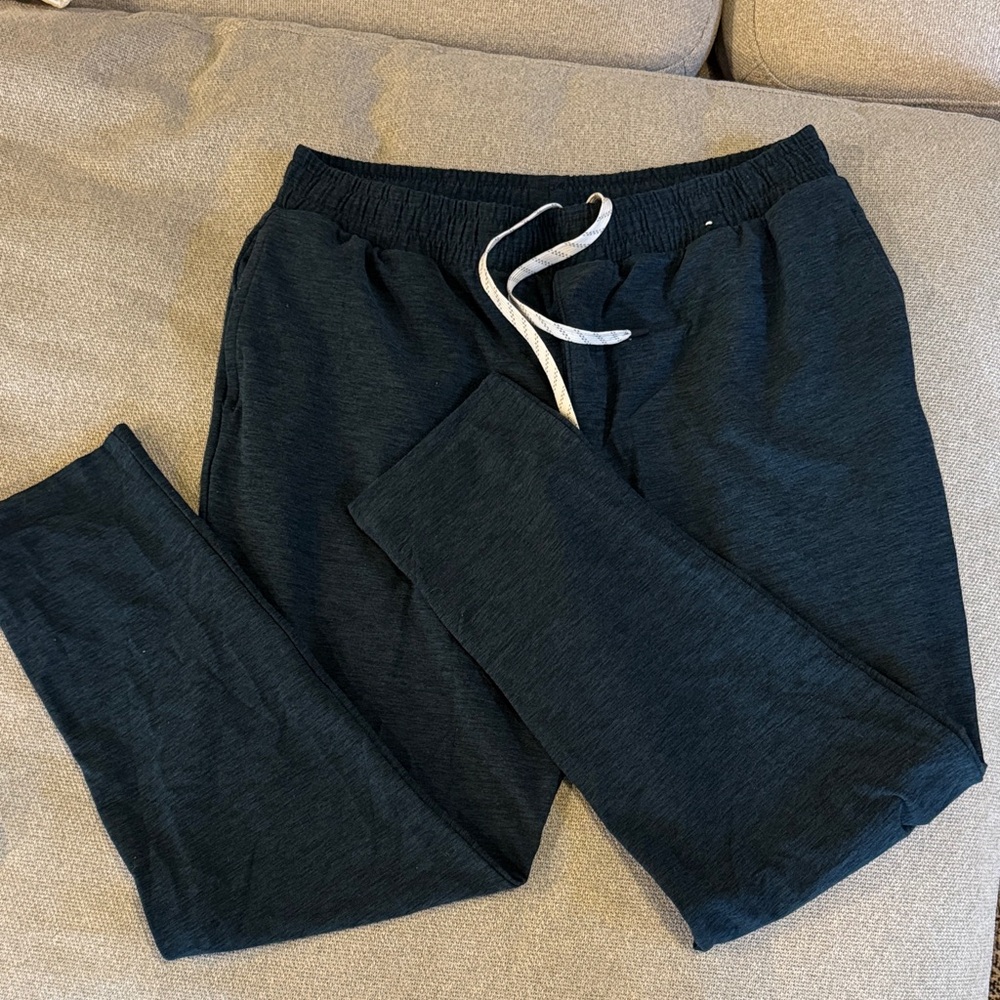 Kirkland men’s Blue Joggers